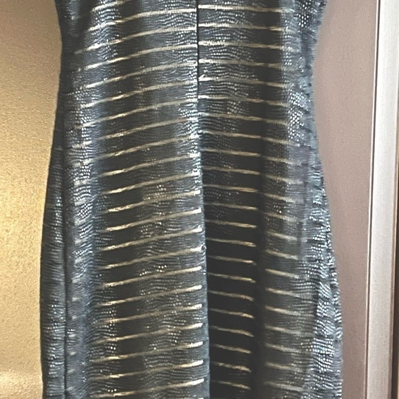 Versace Style Leather-like Fitted MIDI Dress! Perfect 4 Date Night! 💕 - Picture 3 of 16